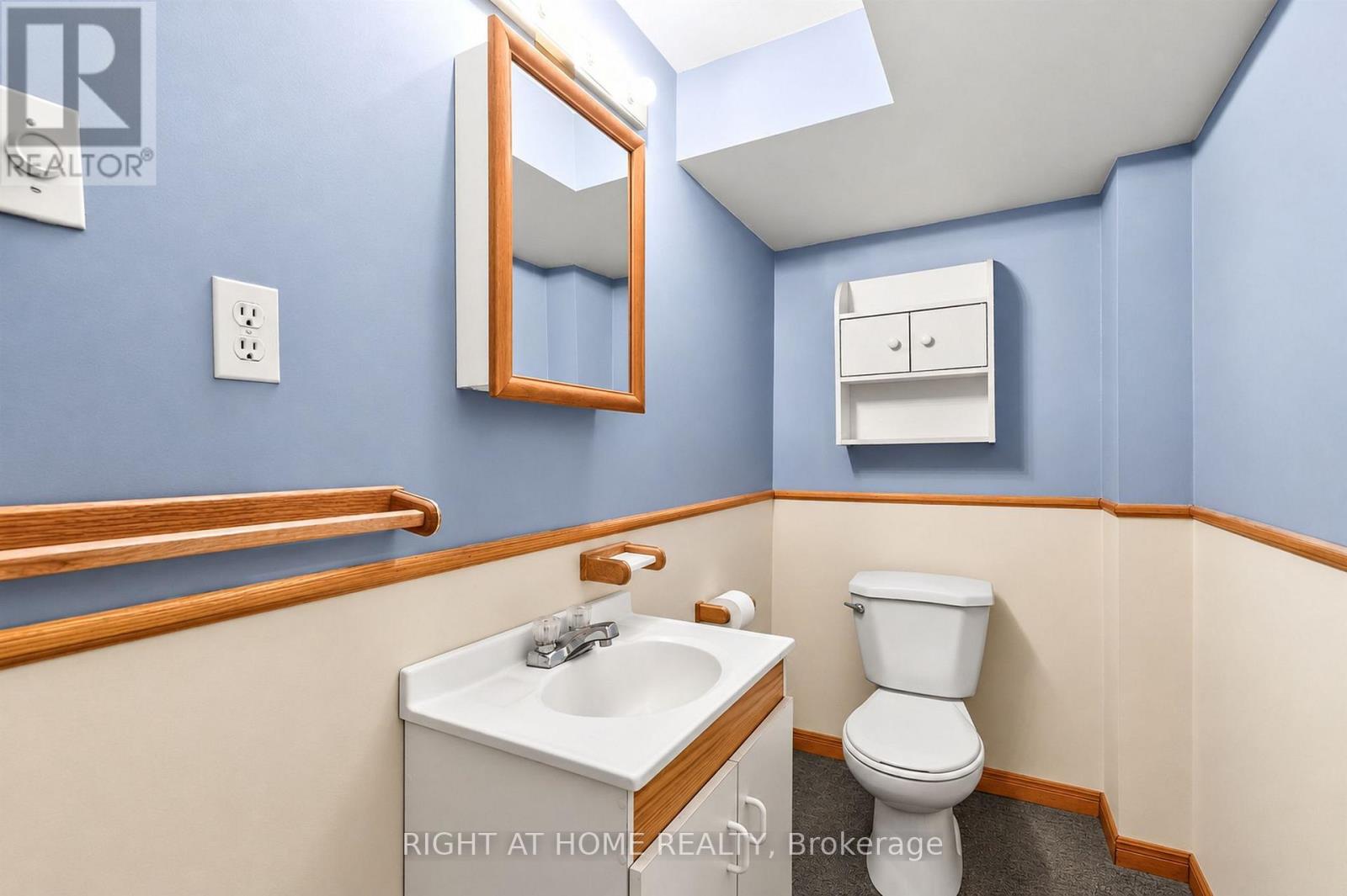 68 Trott Square, Toronto, ON photo 18