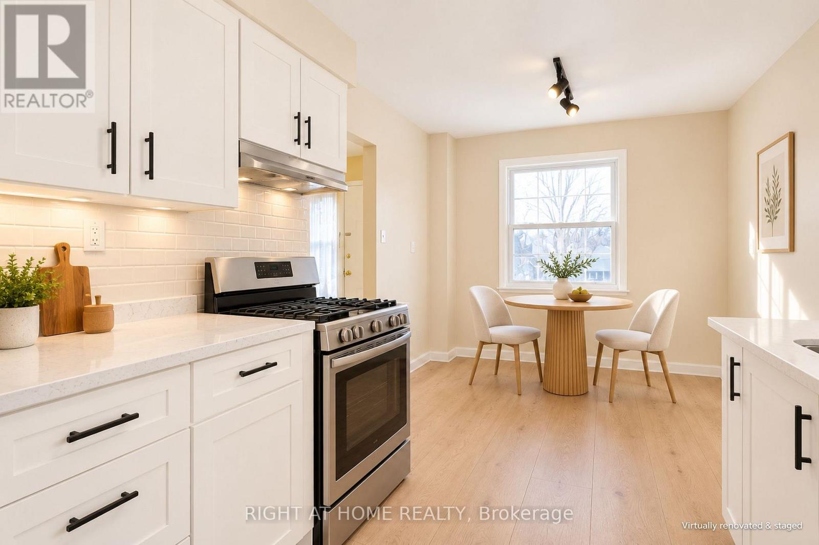 68 Trott Square, Toronto, ON photo 25