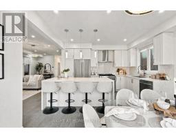 15 Ronald Street, Whitby, ON L1P0K1 Photo 13