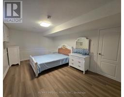 12a Mauro Court, Richmond Hill, ON L4B3J8 Photo 10