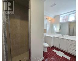 12a Mauro Court, Richmond Hill, ON L4B3J8 Photo 13