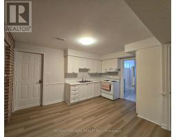 12a Mauro Court, Richmond Hill, ON L4B3J8 Photo 6
