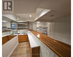 12a Mauro Court, Richmond Hill, ON L4B3J8 Photo 7