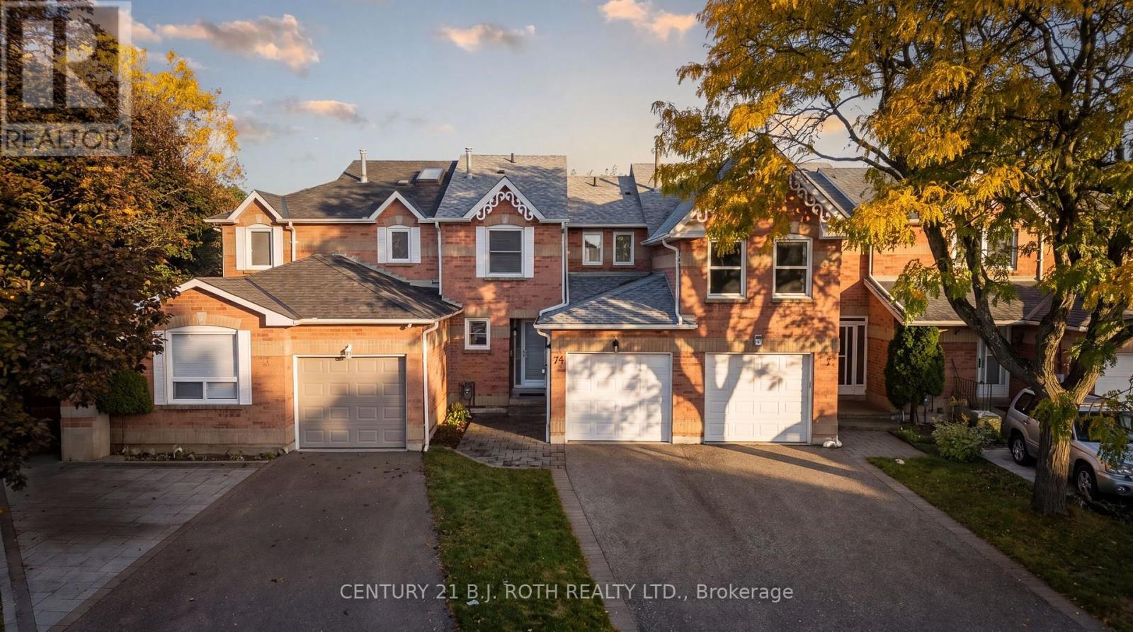 74 Ritva Court East, Richmond Hill, ON photo 1