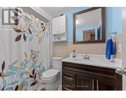 74 Ritva Court E, Richmond Hill, ON L4C9R4 Photo 17