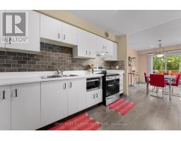 74 Ritva Court E, Richmond Hill, ON L4C9R4 Photo 7