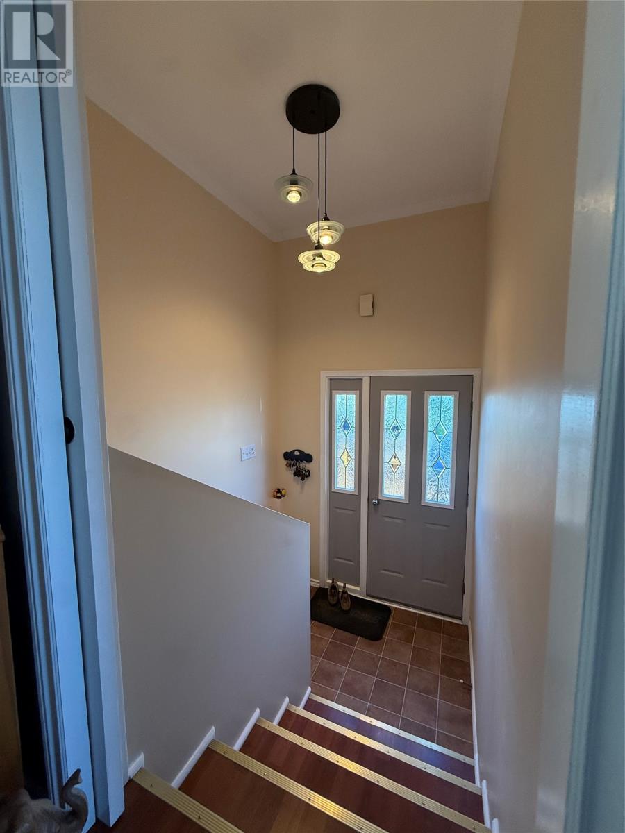 Photo 9 of 28