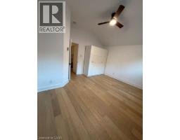 121 Paisley Boulevard E, Mississauga, ON L5A1P6 Photo 11
