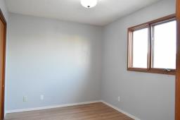362 Egesz Street, Winnipeg, MB R2R2H1 Photo 13