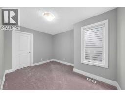 416 37 Avenue Nw, Calgary, AB T2K0C5 Photo 35
