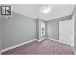 416 37 Avenue Nw, Calgary, AB T2K0C5 Photo 36