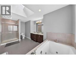 416 37 Avenue Nw, Calgary, AB T2K0C5 Photo 42