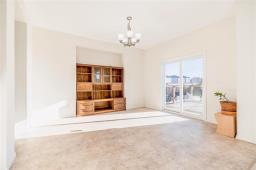 82 Turnstone Terrace, Winnipeg, MB R3Y1S3 Photo 11