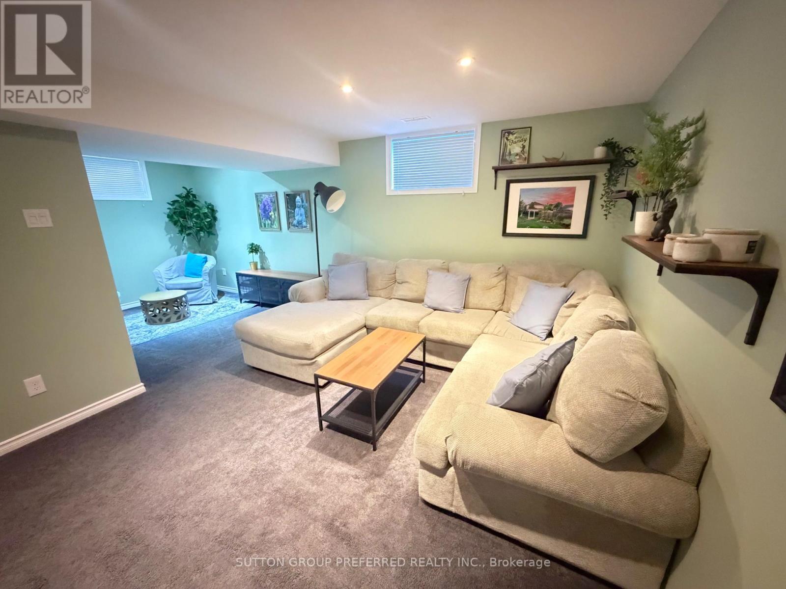 1882 FATHER DALTON AVENUE - 32