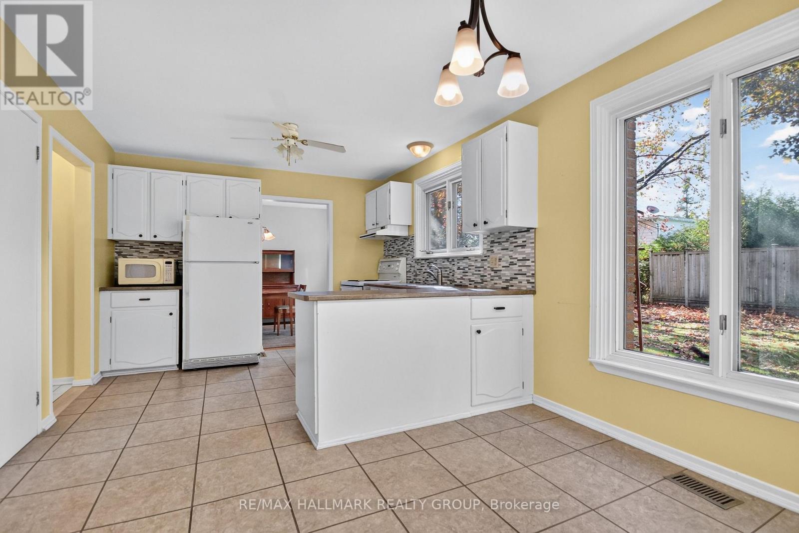 8 BURNVIEW CRESCENT - 12