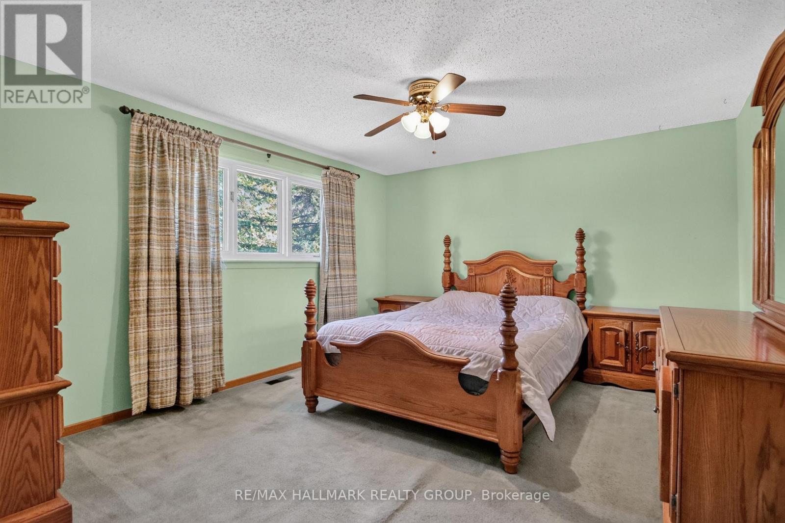 8 BURNVIEW CRESCENT - 16