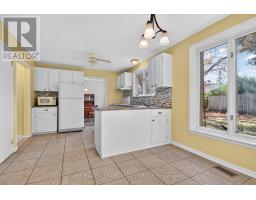 8 Burnview Crescent, Ottawa, ON K1B3J3 Photo 12