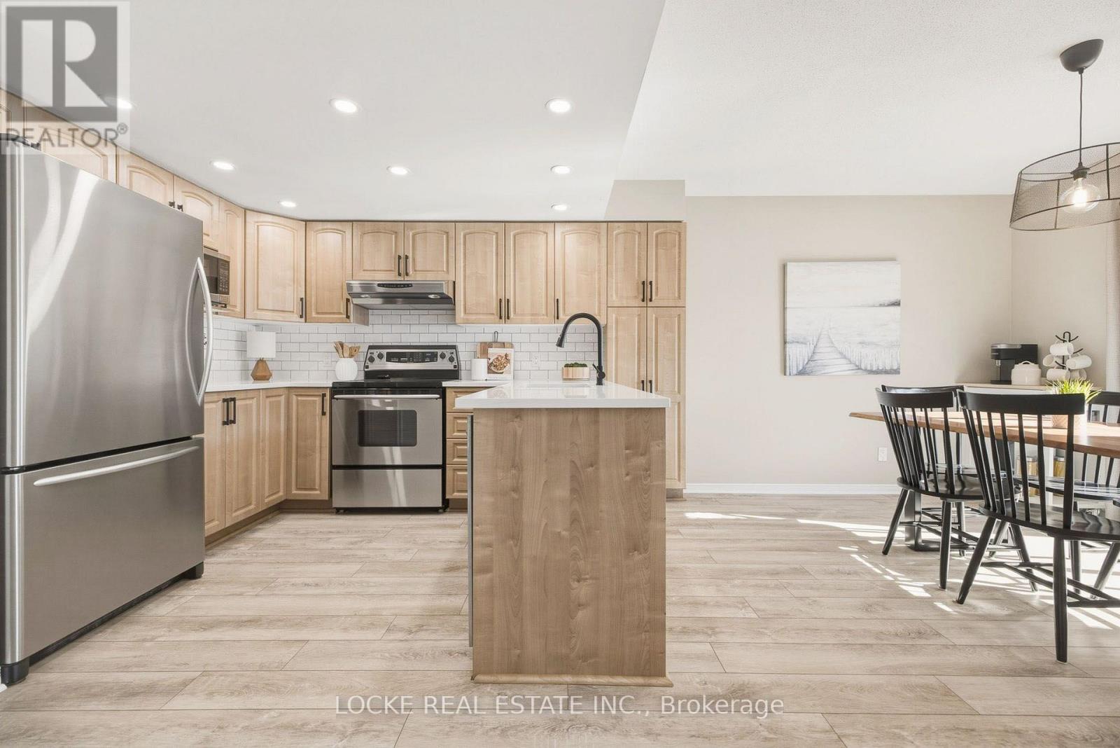 2174 SATURN CRESCENT - 14