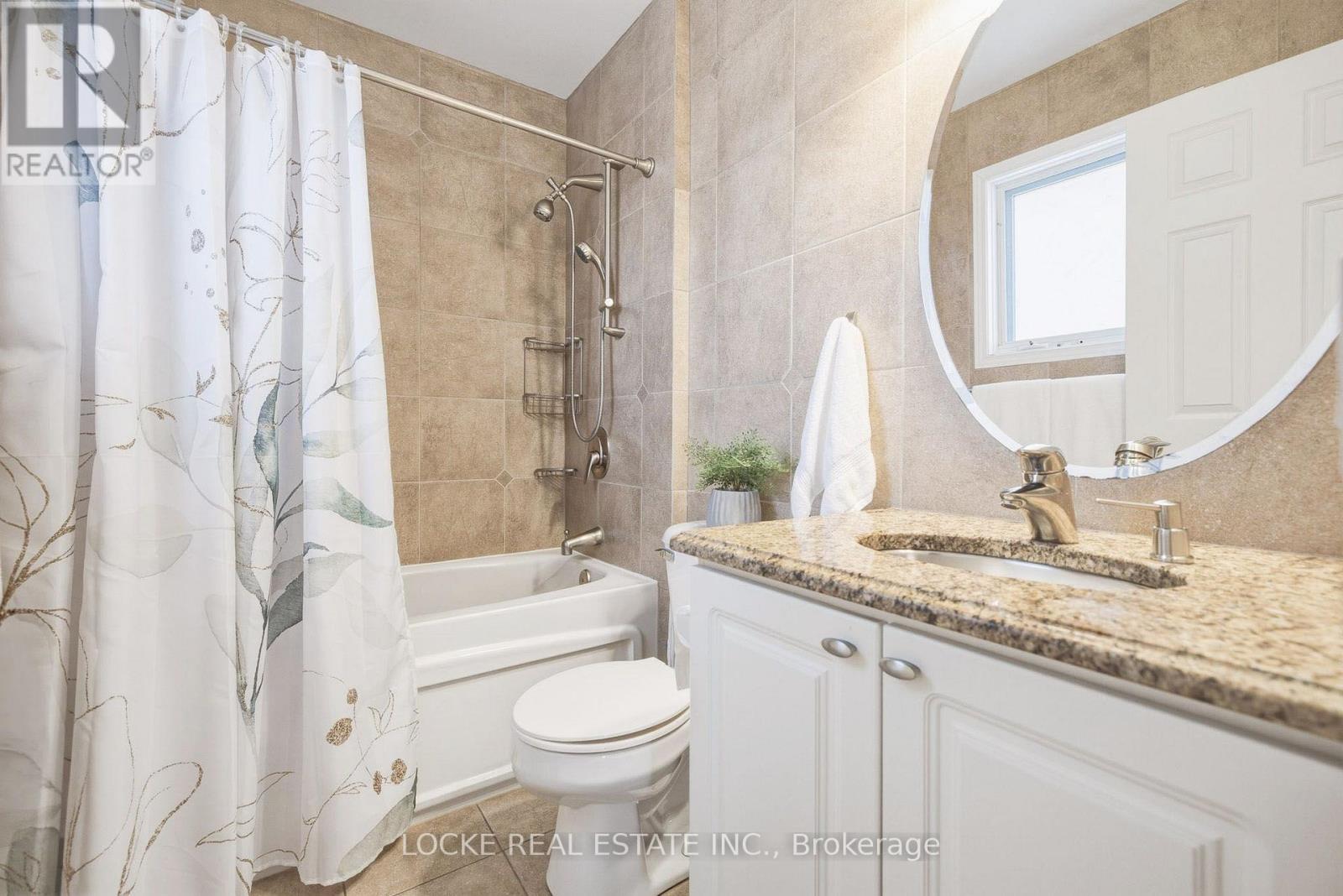 2174 SATURN CRESCENT - 25