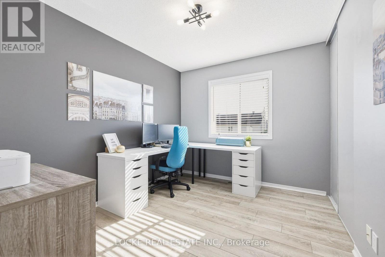 2174 SATURN CRESCENT - 29