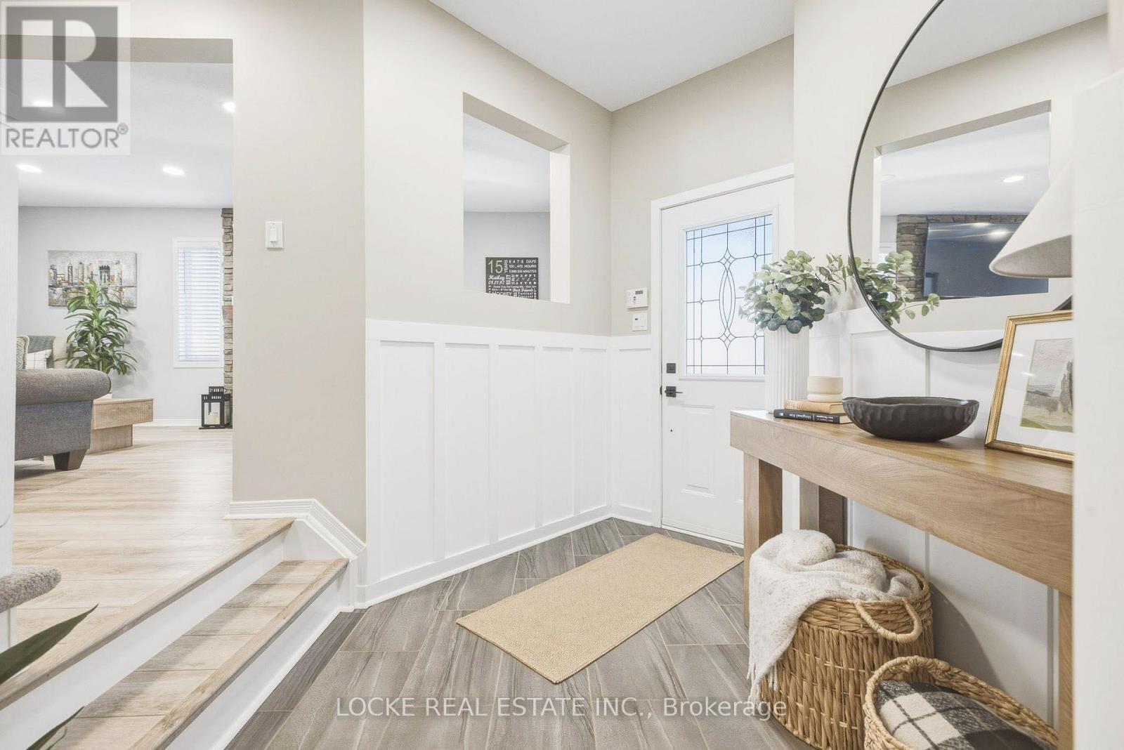 2174 SATURN CRESCENT - 6
