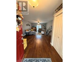 70 Harmsworth Drive thumbnail 4