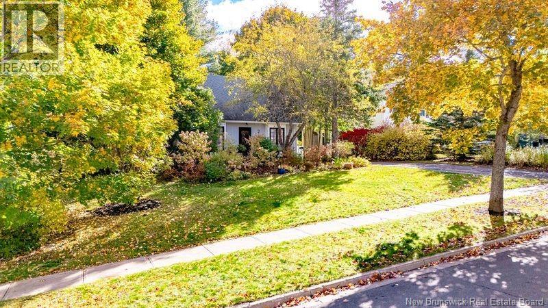 218 Colonial Heights, photo 2