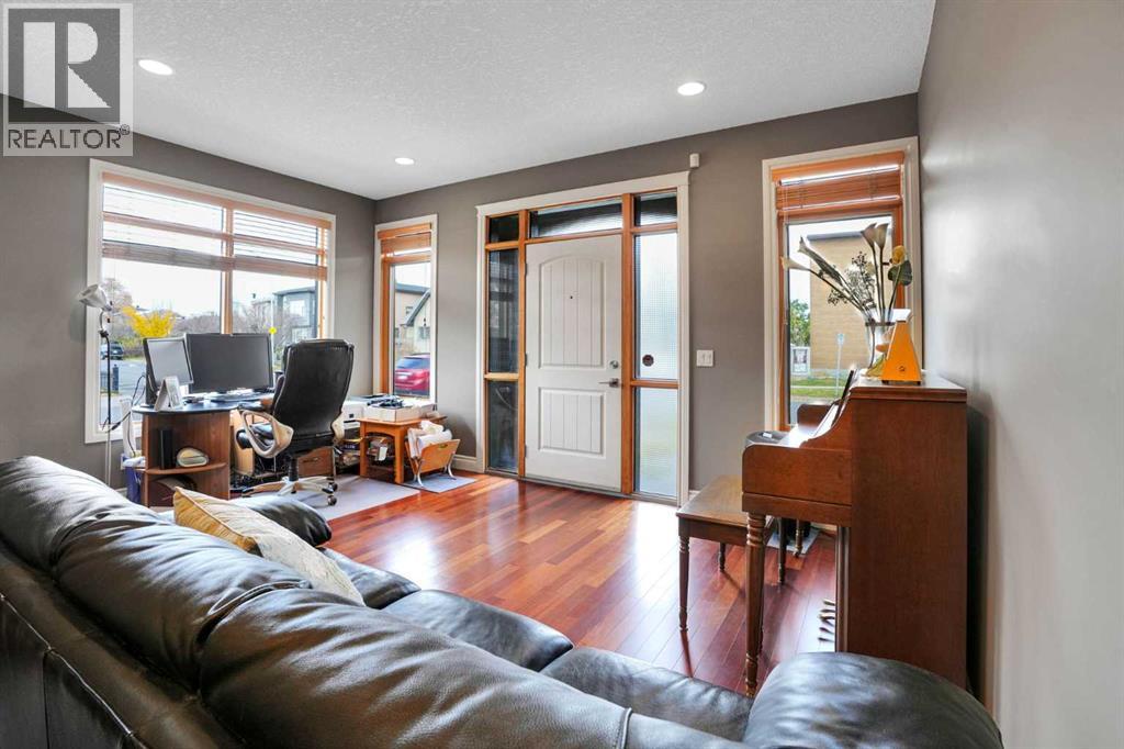 137 11 Avenue NW, Calgary — photo 17