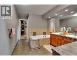 137 11 Avenue Nw, Calgary, AB T2M0B7 Photo 23