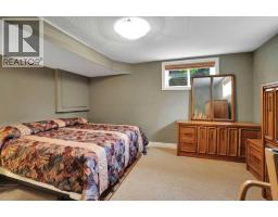137 11 Avenue Nw, Calgary, AB T2M0B7 Photo 31