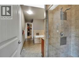 137 11 Avenue Nw, Calgary, AB T2M0B7 Photo 22