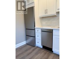 Coach House Apt - 247 Roxton Road, Oakville, ON M6G3R1 Photo 11