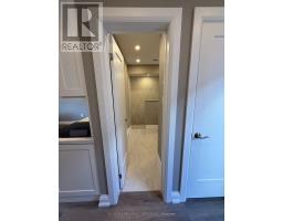 Coach House Apt - 247 Roxton Road, Oakville, ON M6G3R1 Photo 14