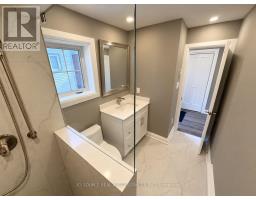 Coach House Apt - 247 Roxton Road, Oakville, ON M6G3R1 Photo 16