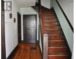 Mud room - 54 Centre Street, Truro, NS B2N2K1 Photo 6