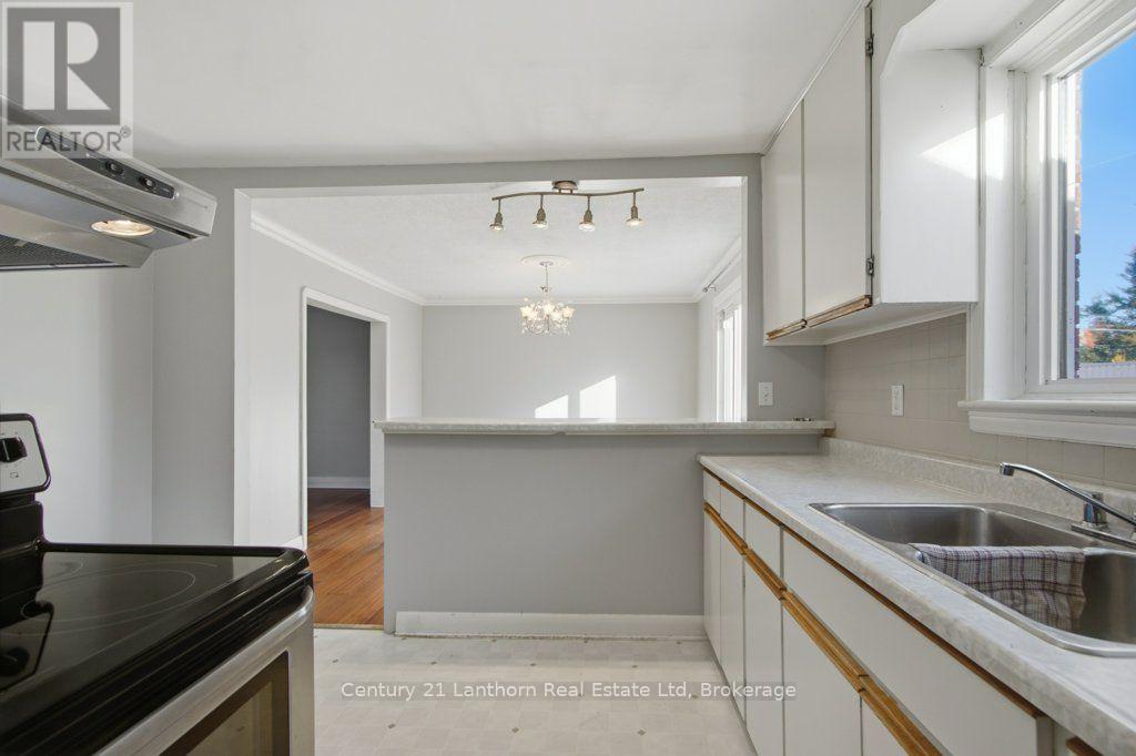 1 Clarke Boulevard, Belleville, ON photo 16