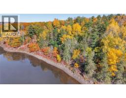 74 Barnes Point Road, photo 4