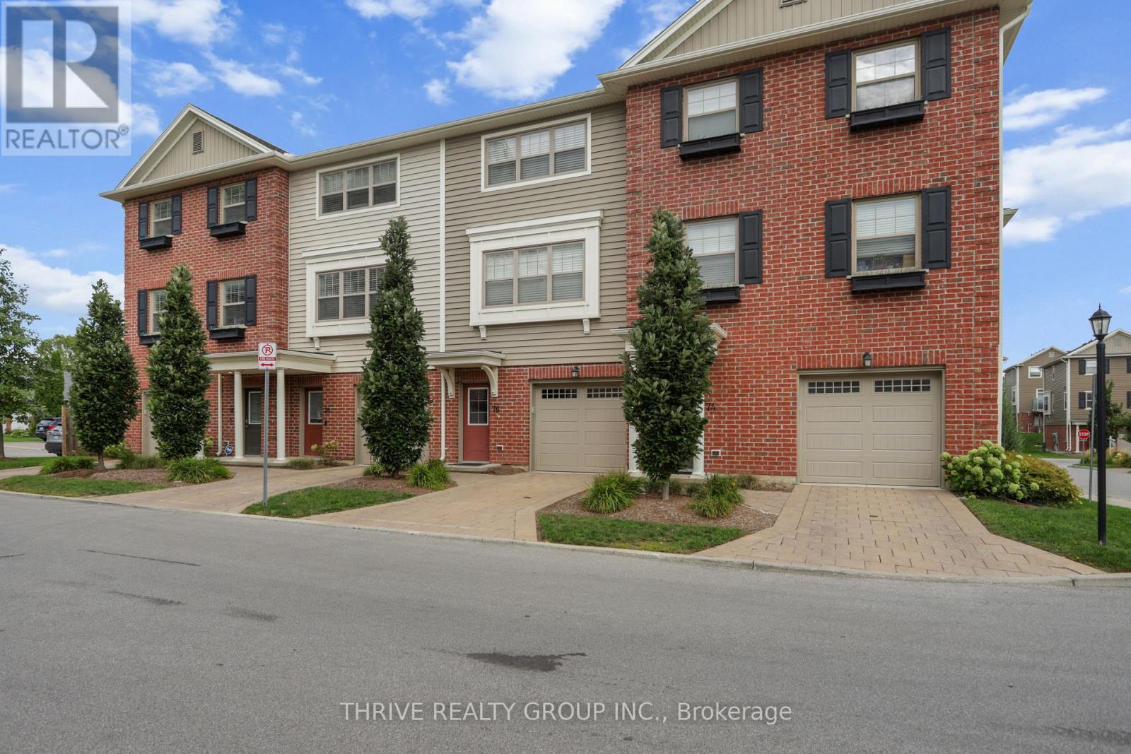 3025 Singleton Unit 76
