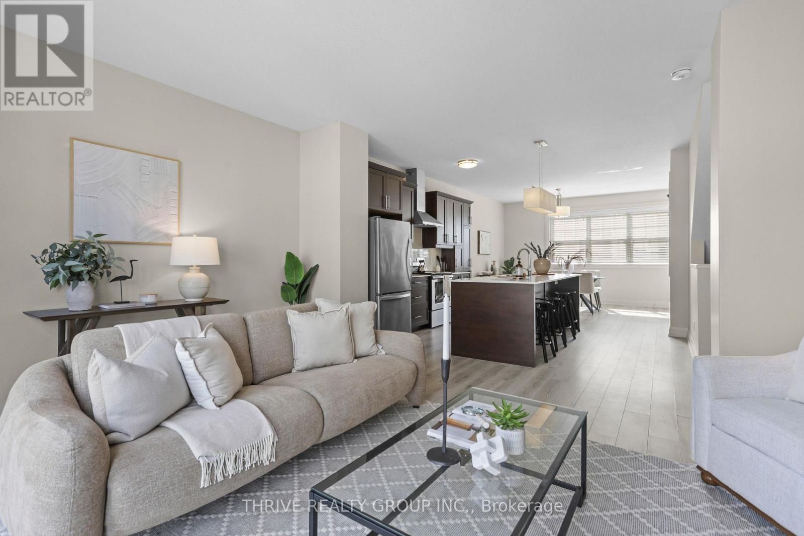 3025 Singleton Unit 76 photo 2