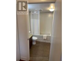 1704 - 2191 Yonge Street, Toronto, ON M4S3H8 Photo 10