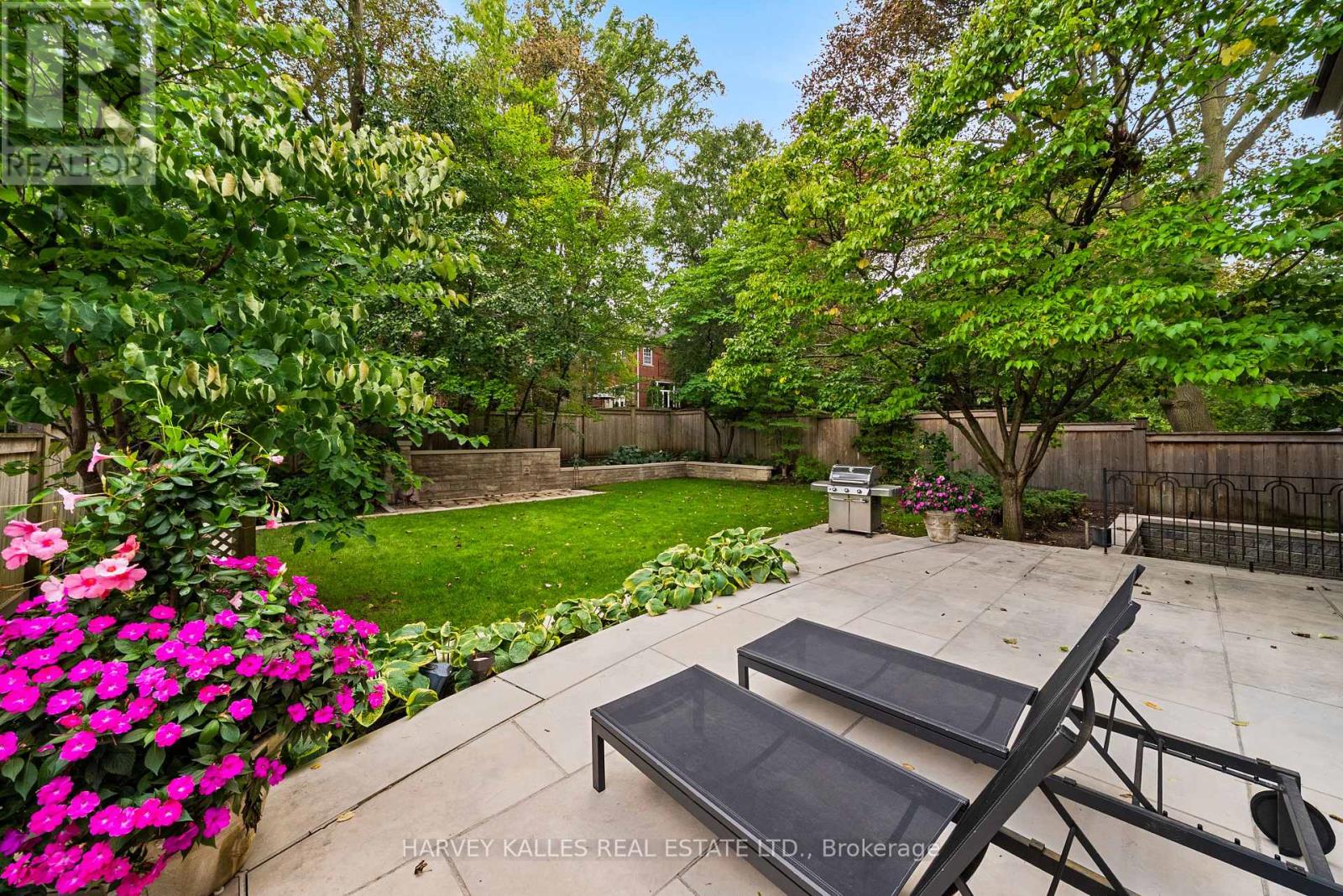 250 Forest Hill Road, Toronto, ON photo 37