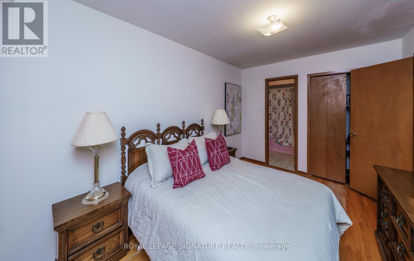 57 DARNBOROUGH WAY - 14