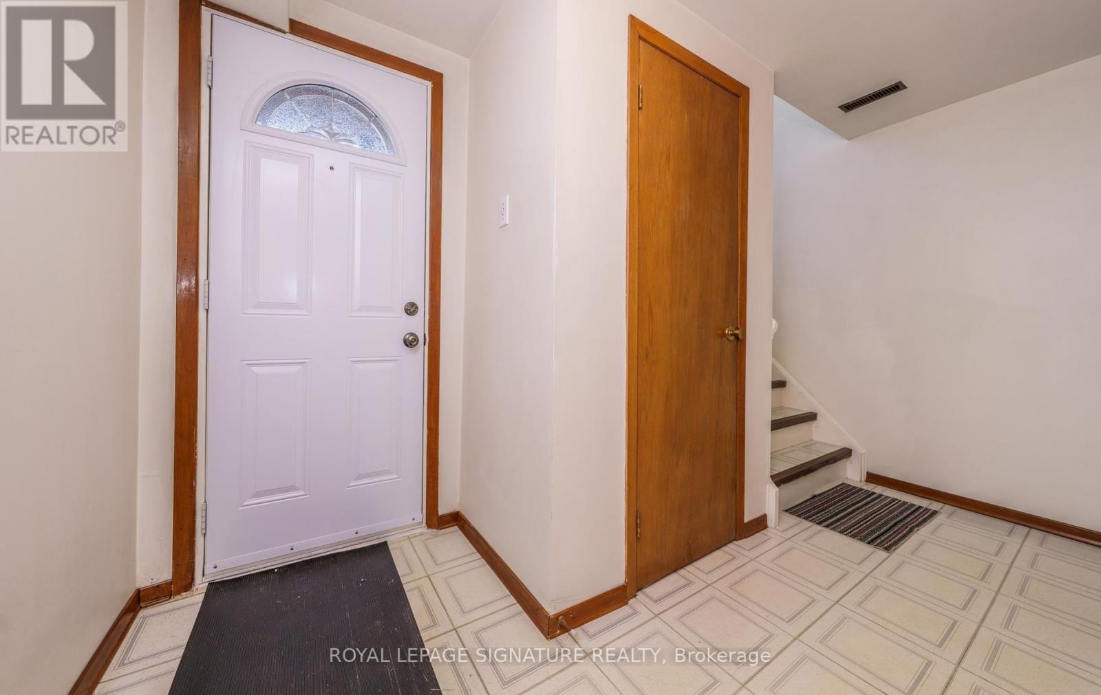 57 Darnborough Way, Toronto, ON photo 21