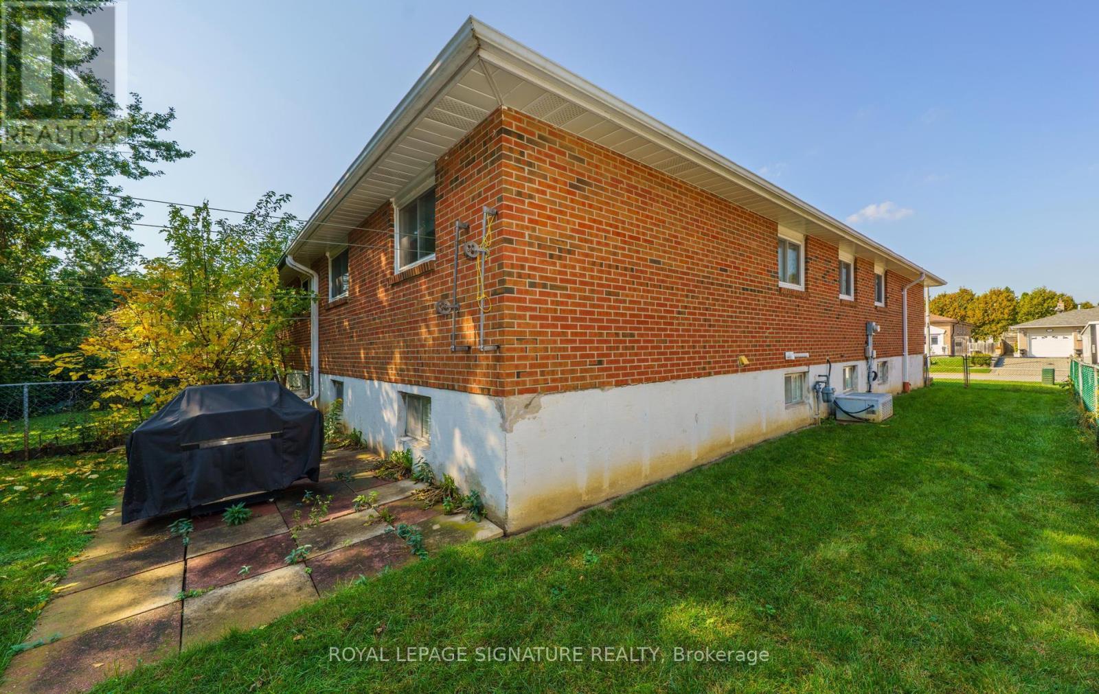 57 Darnborough Way, Toronto, ON photo 28