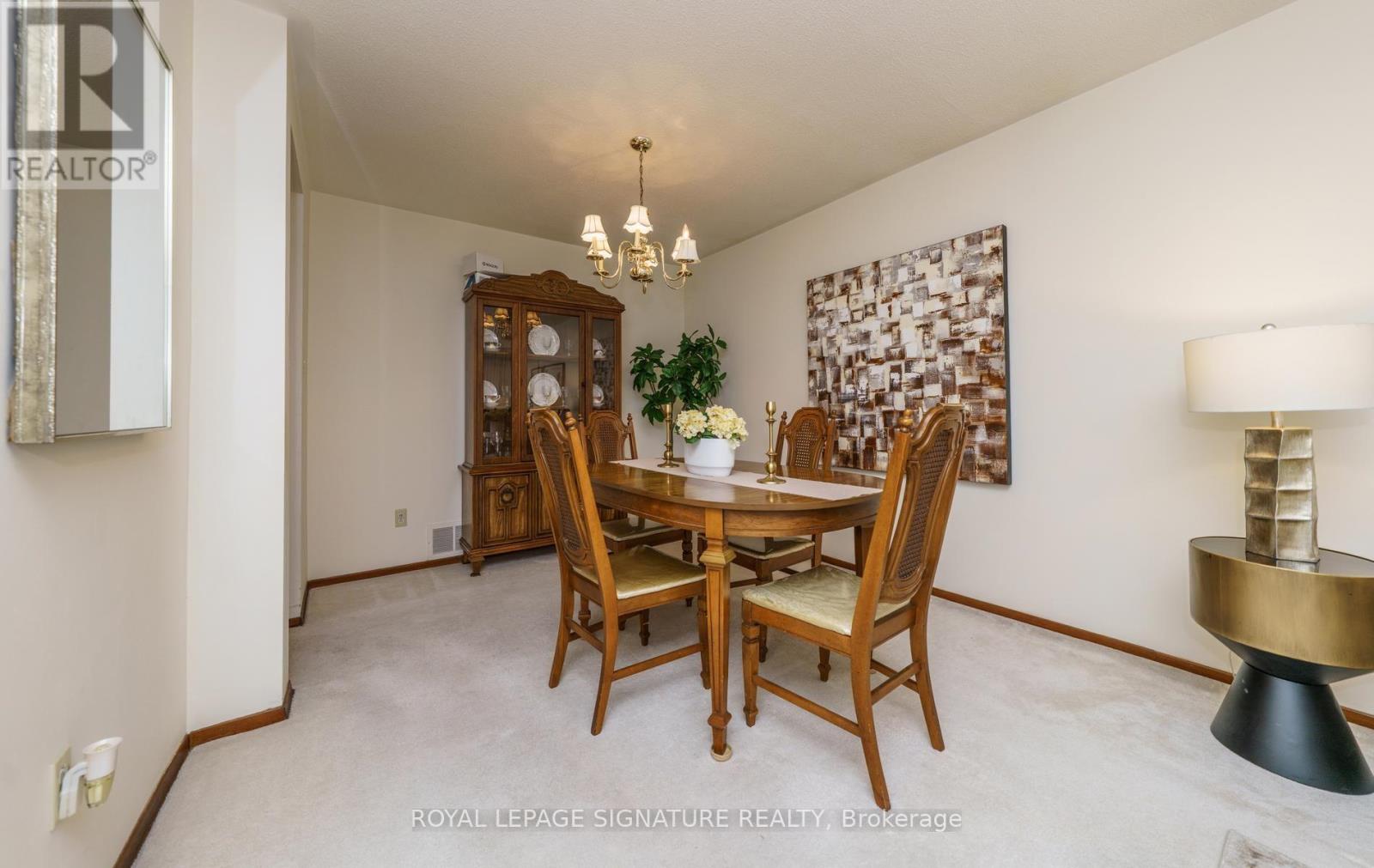 57 Darnborough Way, Toronto, ON photo 6