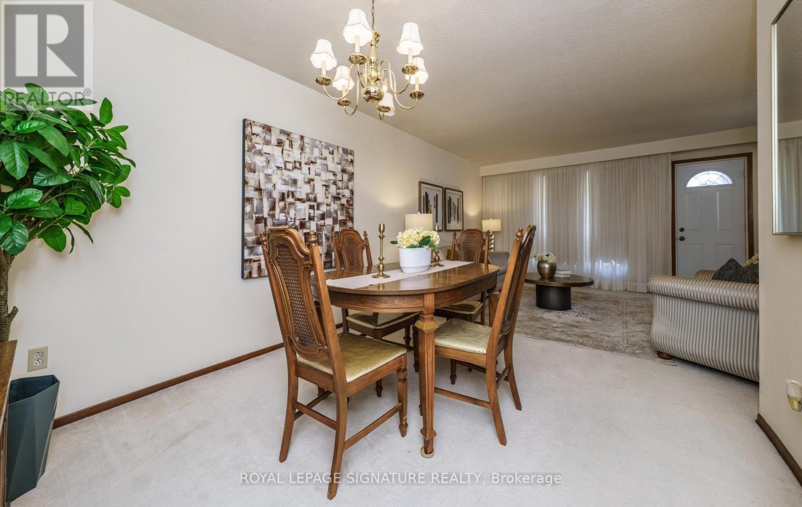 57 Darnborough Way, Toronto, ON photo 7