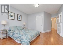 2001 Dundas Street W, Toronto, ON M6R1W7 Photo 19