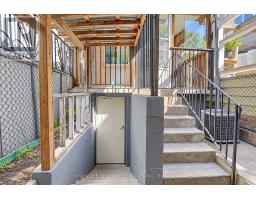 2001 Dundas Street W, Toronto, ON M6R1W7 Photo 30