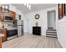 2001 Dundas Street W, Toronto, ON M6R1W7 Photo 11