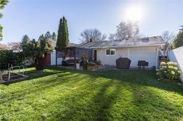 11 Brixford Crescent, Winnipeg, MB R2N1E1 Photo 34